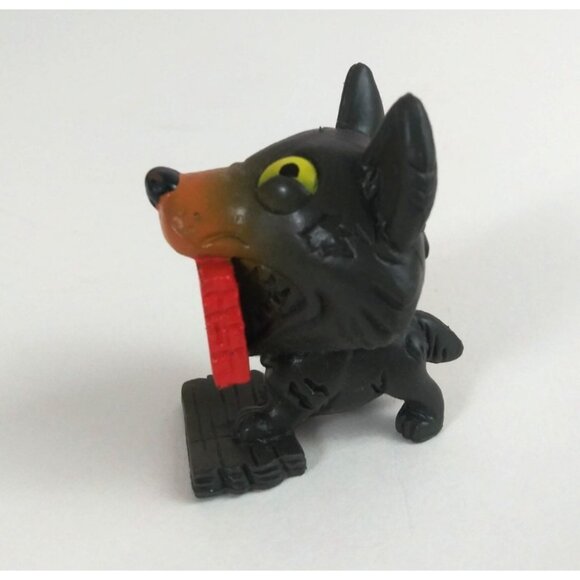 The Ugglys Pet Shop Series 1 Grossest Black Germy Shepherd - Picture 4 of 6